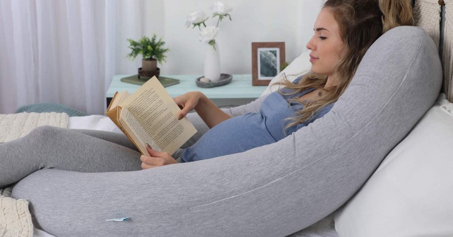 Body-Pillows-for-Twin-Pregnancy