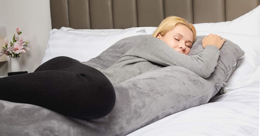 the-Pregnancy-Pillow-for-Hip-Pain