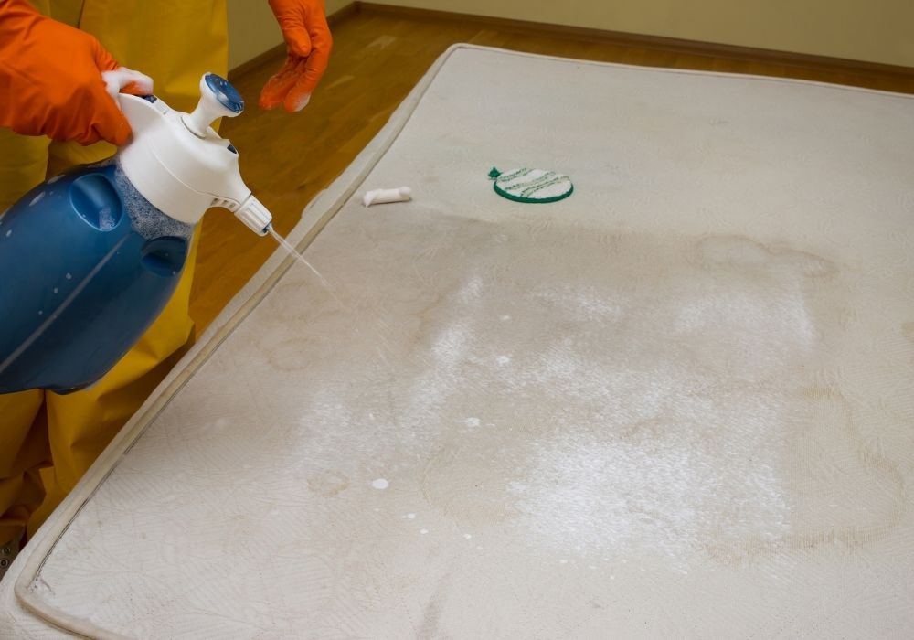 How to Clean a Mattress Topper