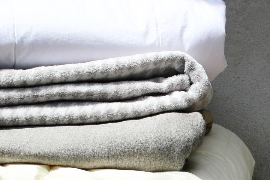 different blended cotton blankets