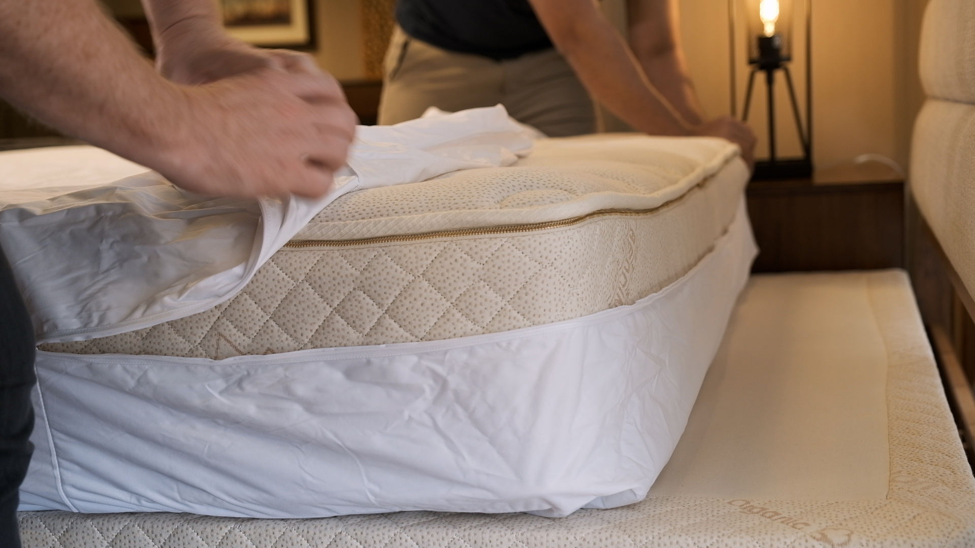 How To Put On A Zippered Mattress Protector