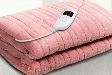 Best Electric Blanket for Elderly: Review & Buying Guide