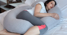 Best Pregnancy Pillow for Hip Pain: How to Make Your Nights Comfortable