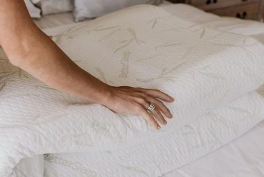 Best Bamboo Mattress Pad Toppers: Reviews and Guide